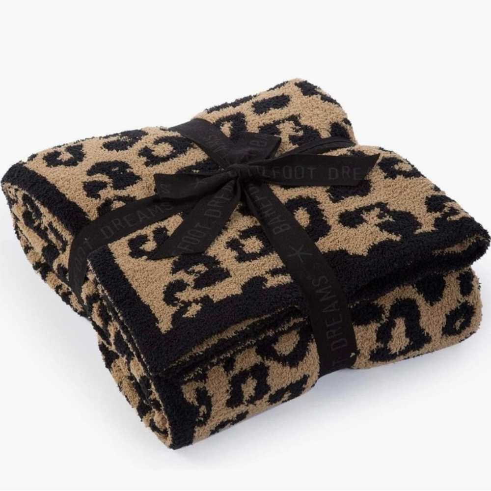 Barefoot Dreams CozyChic® Barefoot in the Wild® Throw